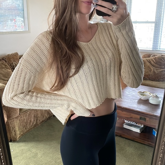 Forever 21 Long Sleeve Knit V-Neck Sweater - Picture 2 of 9